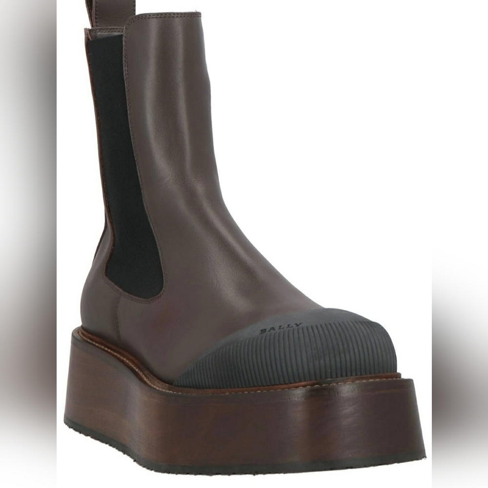 Bally of Switzerland chocolate Brown leathee Platform Chelsea Boots 11 5